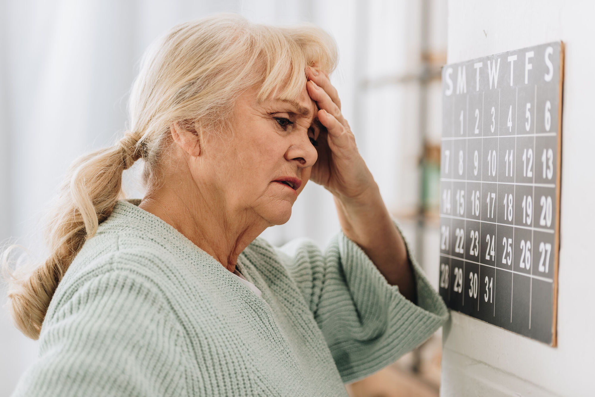 What are the early warning signs of dementia? | Types, What To Look For?