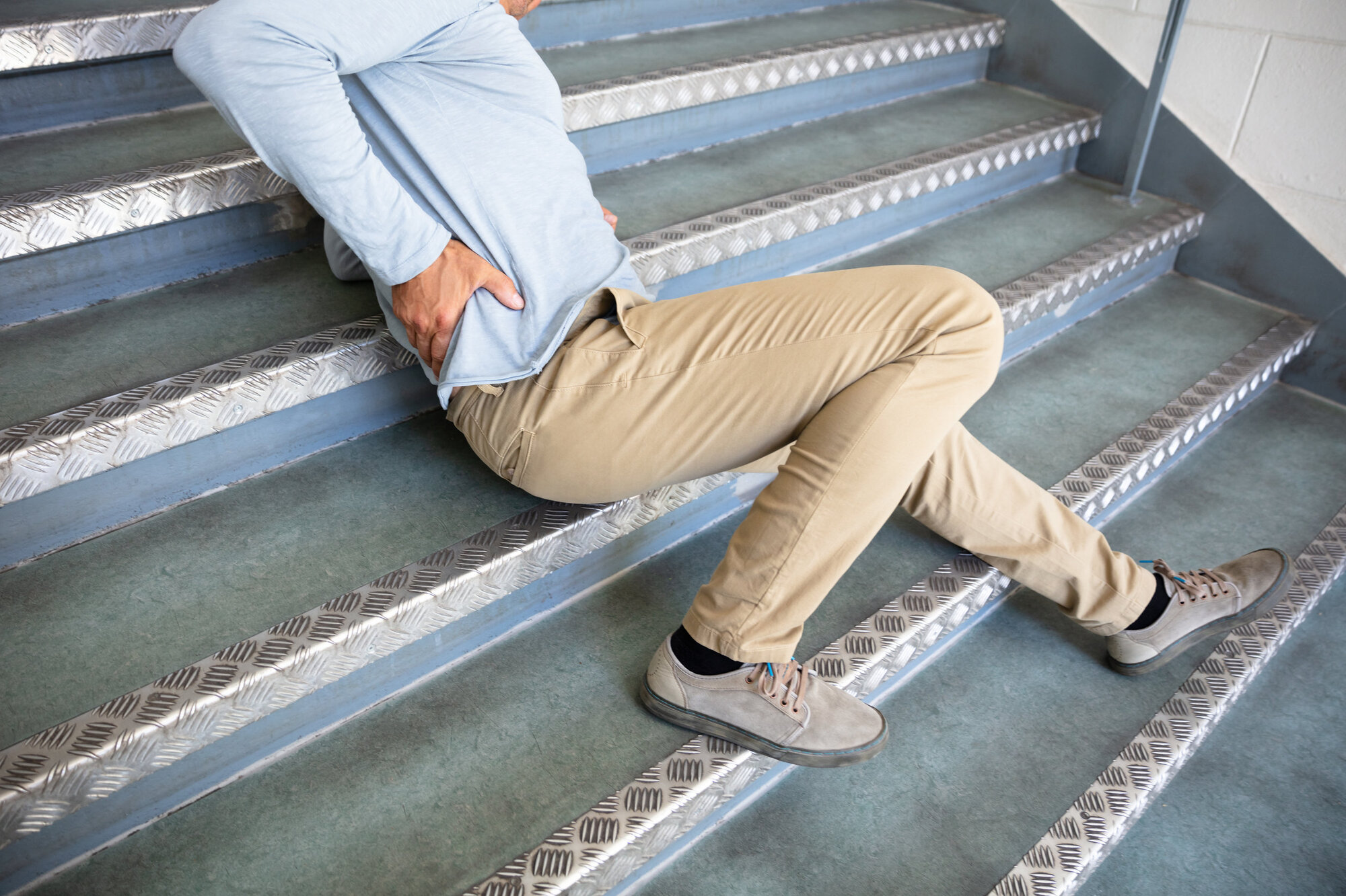 Man in accident fell down stairs Man in accident fell down stairs