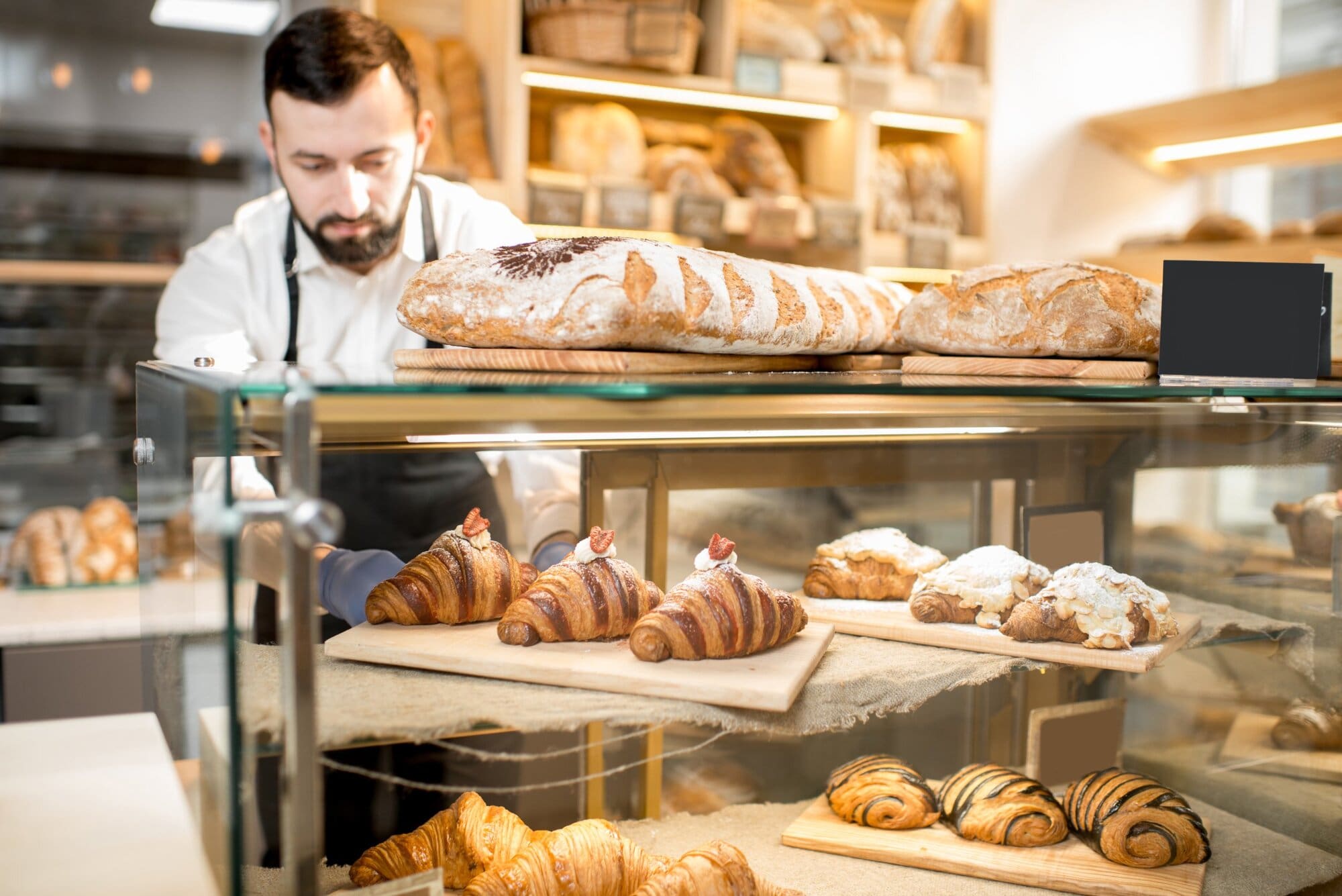 How Much Does A Bakery Owner Make A Year