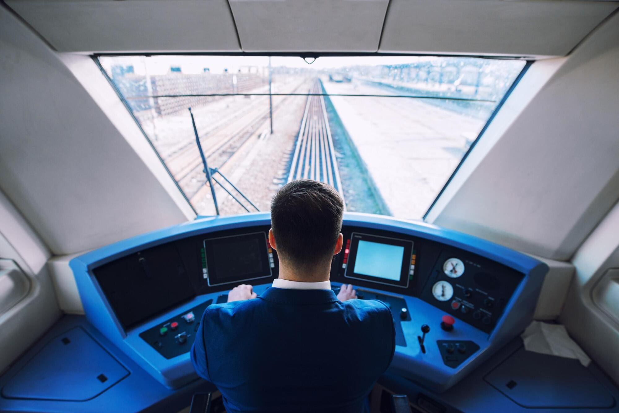 Train driver after learning guidelines Train driver after learning guidelines