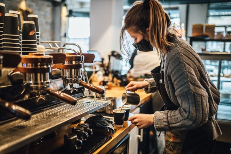 How to Become a Barista | Hours, roles, qualifications & earnings