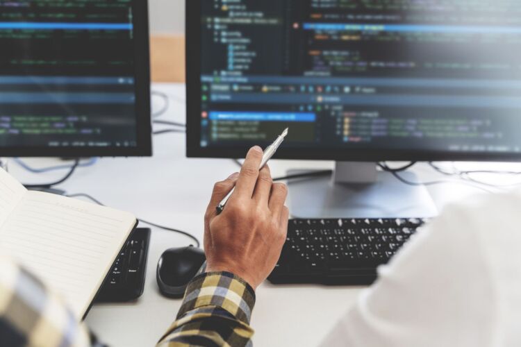 Pd Developer How to Become a Web Developer | Qualifications & earnings