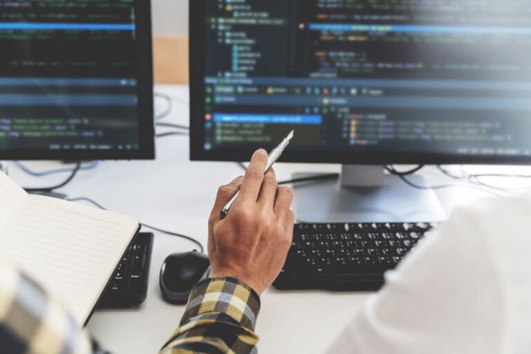 How to Become a Web Developer | Qualifications & earnings