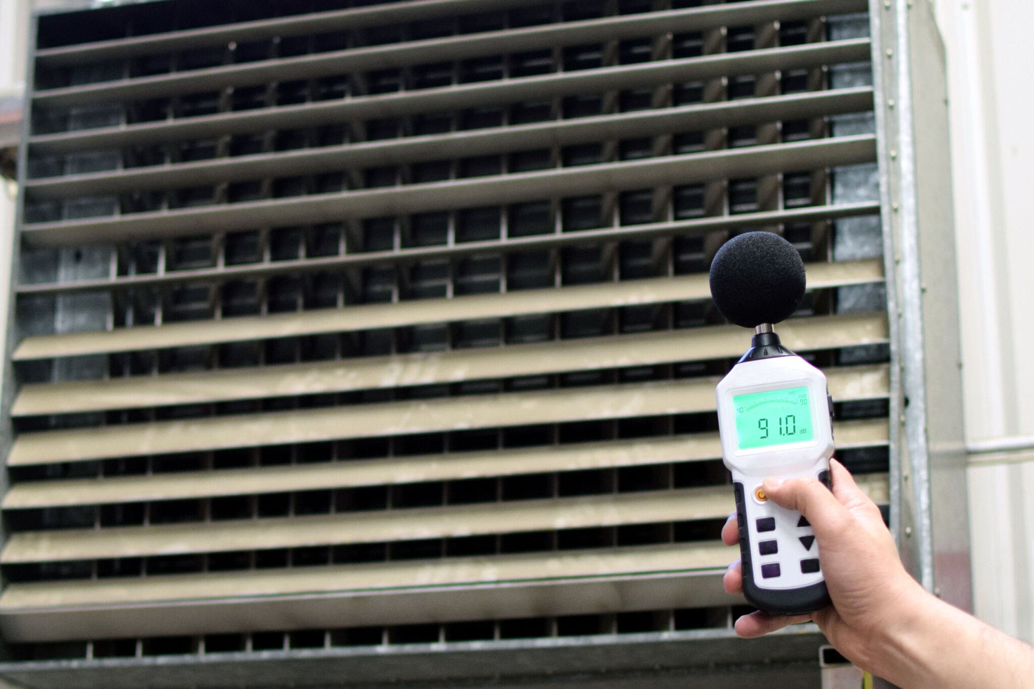 Noise safety: Employer responsibilities 2 Control of Noise at Work