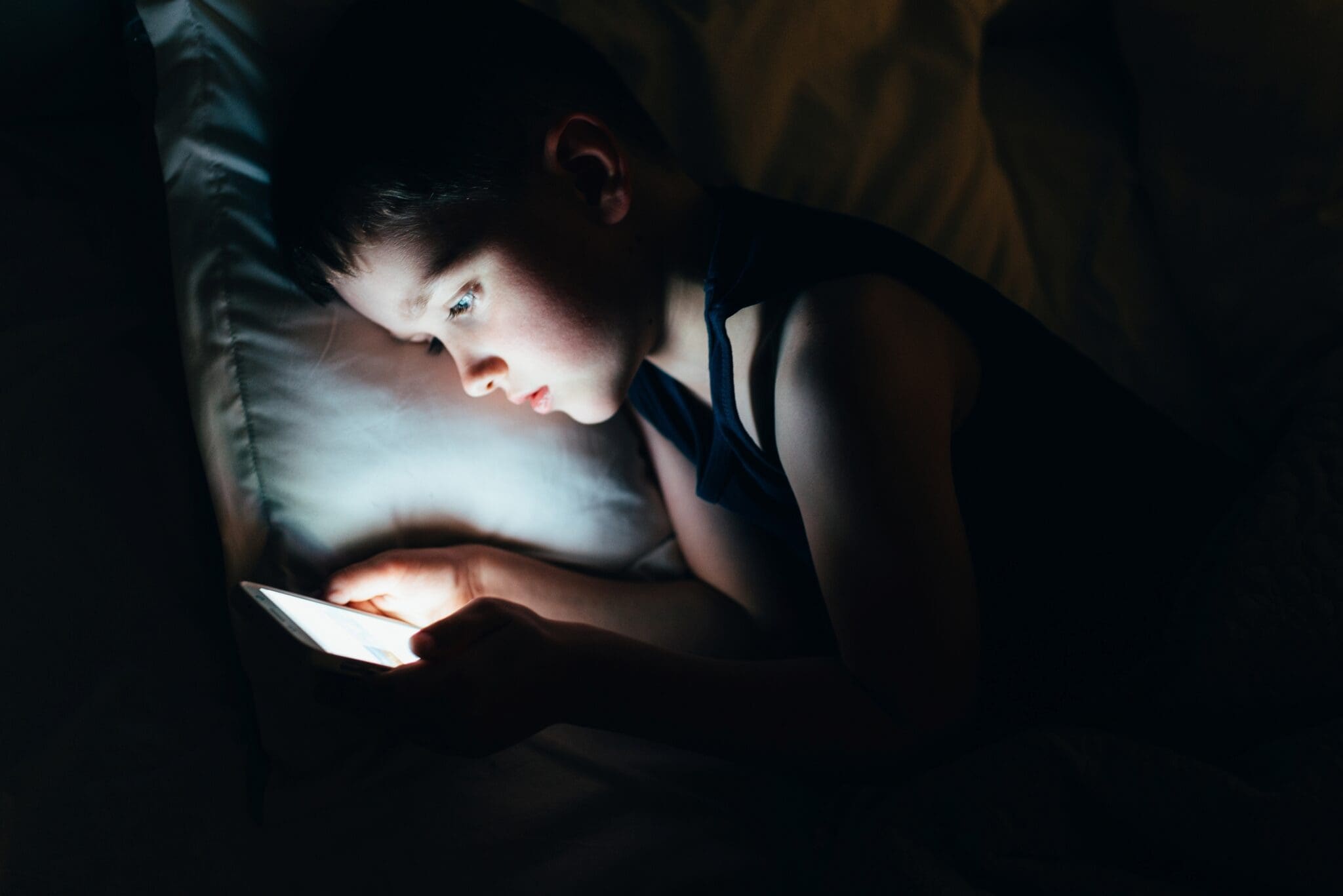Online radicalisation explained 3 Warning Signs and Behavioural Indicators