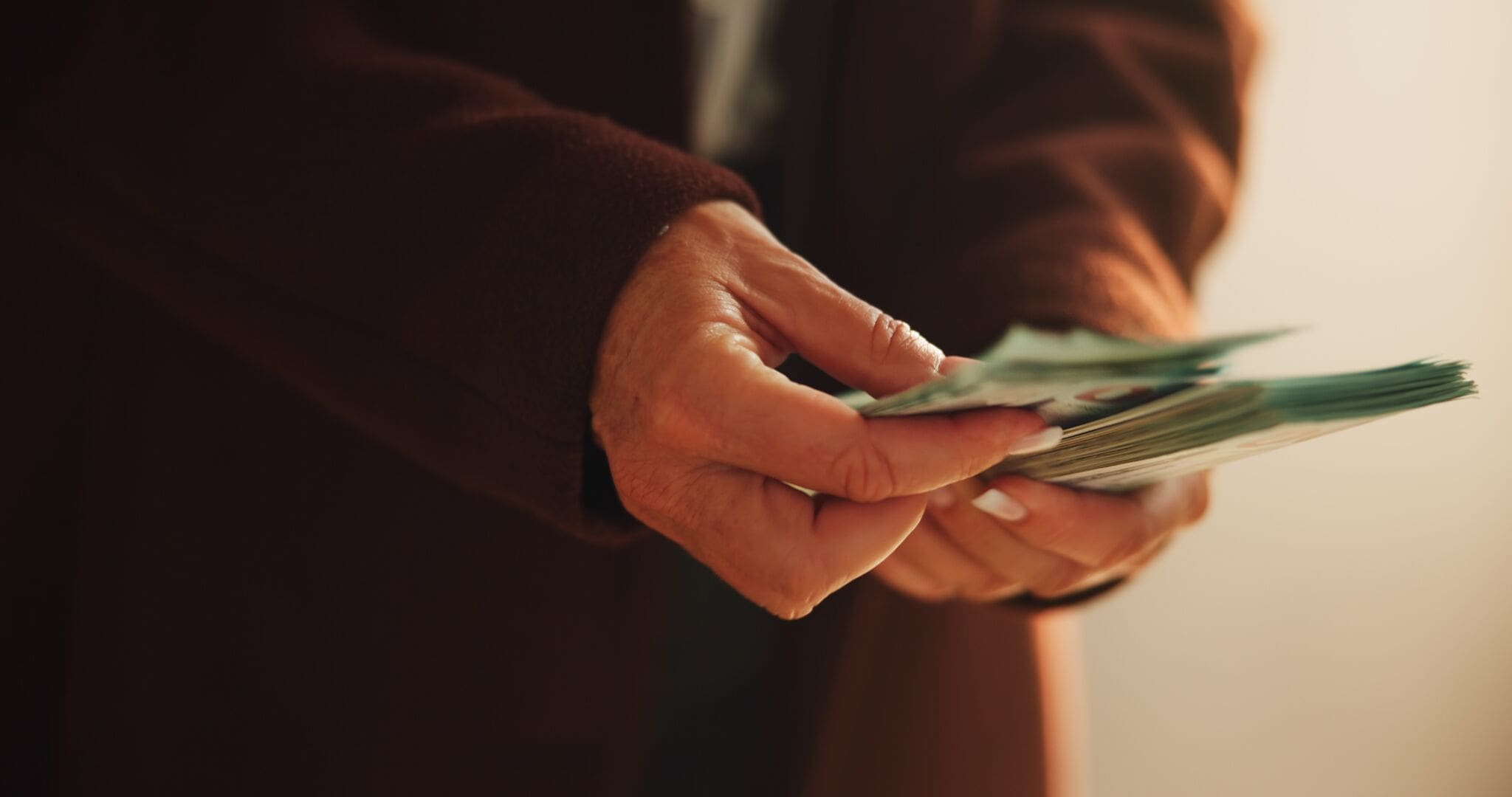 Cash Deposits and Structuring Signs